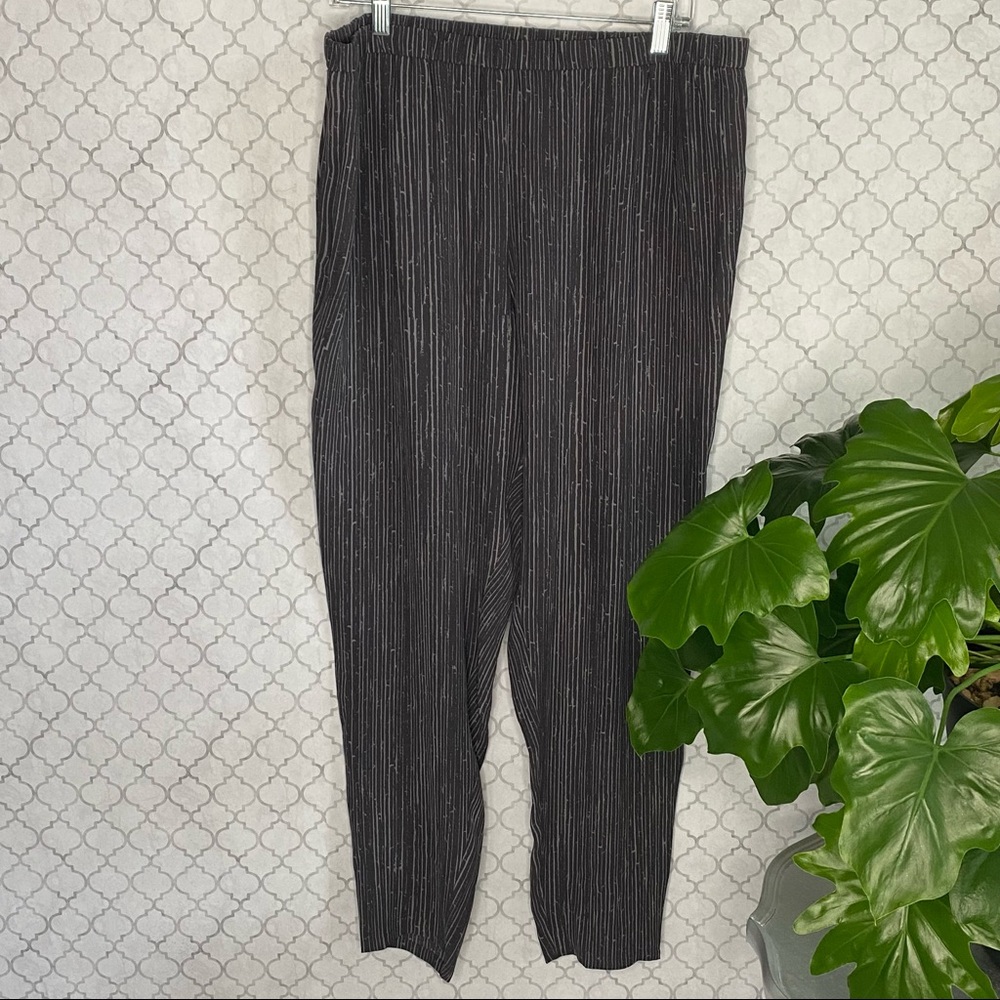 Eileen Fisher 100% silk georgette crepe pants L